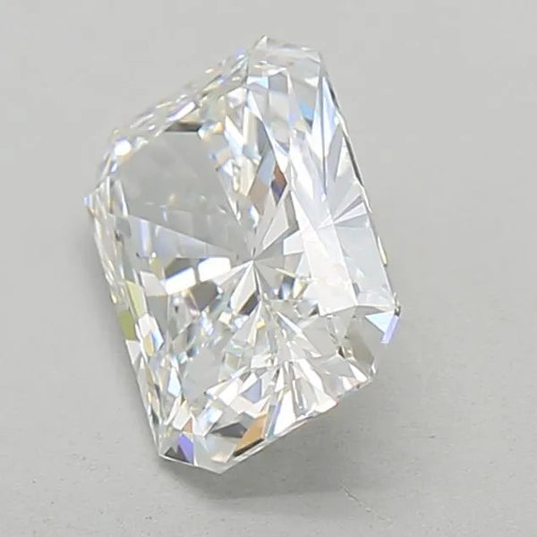 2.10ct Radiant Lab Grown Diamond (Colour E, Clarity VVS1, IGI) 2.10ct Radiant Lab Grown Diamond (Colour E, Clarity VVS1, IGI)