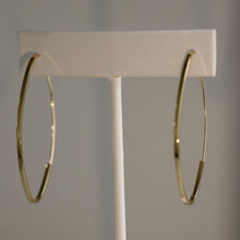 Crescent Carrée Hoops